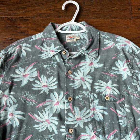 Faherty Long Sleeve Kona Hawaiian Camp Palms Print Button up Shirt Sz M - Picture 3 of 8